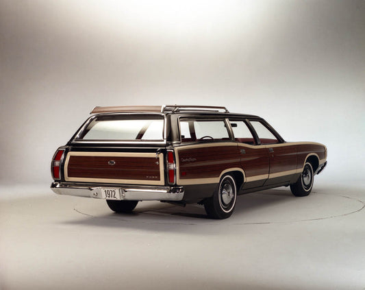 1972 Ford LTD Country Squire station wagon  CN6302-16 0144-3036