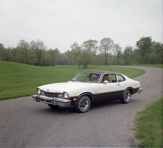 1976 Mercury Comet two-door  CN13008-019 0144-3098