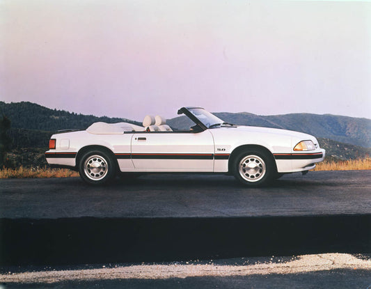 1988 Ford Mustang LX convertible CN49001-251  0144-3185
