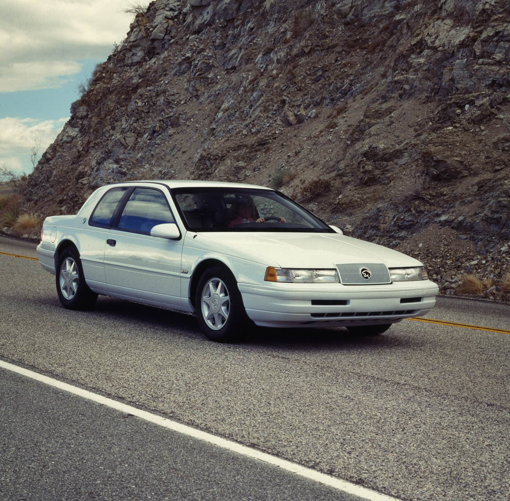 1989 Mercury Cougar LS  CN52013-19 0144-3242