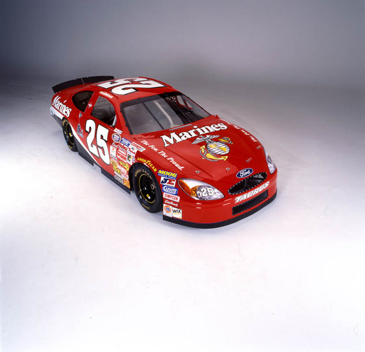 2002 Ford Taurus NASCAR Bobby hamilton Jr  25 AR-2001-213703 0144-3319