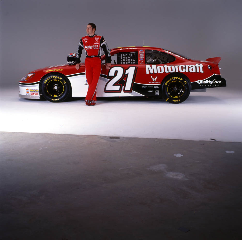 2002 Ford Taurus NASCAR Elliott Sadler  46 AR 2001-213703 0144-3338