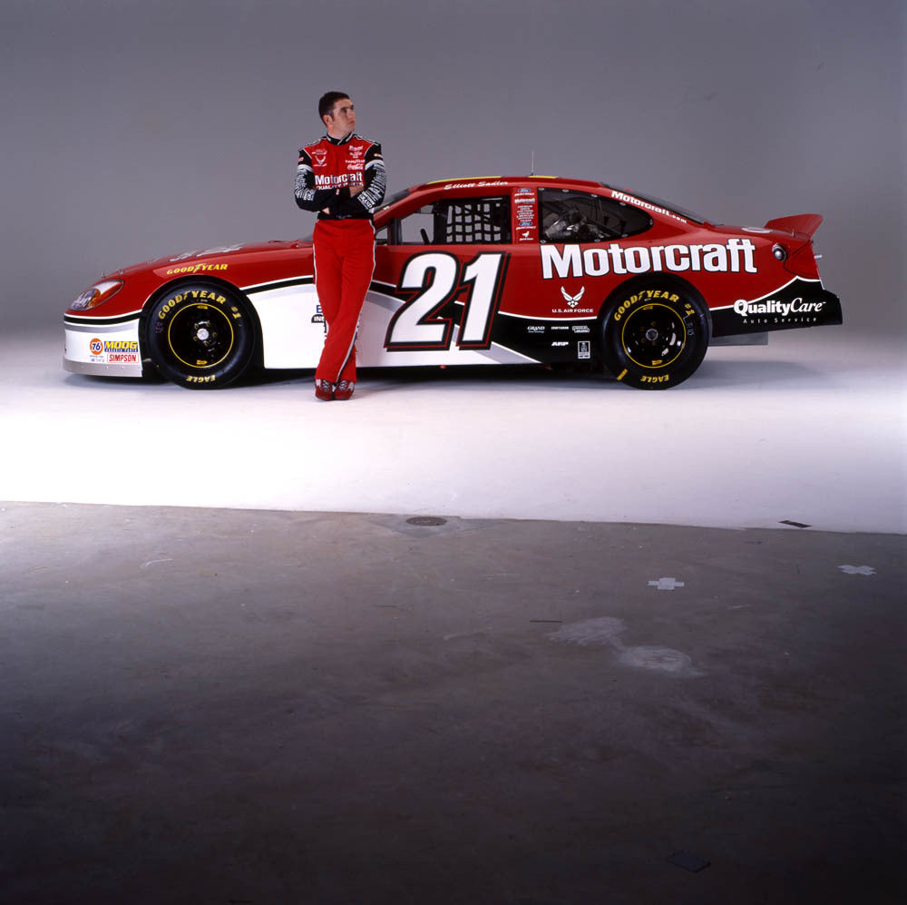 2002 Ford Taurus NASCAR Elliott Sadler  49 AR-2001-213703 0144-3341