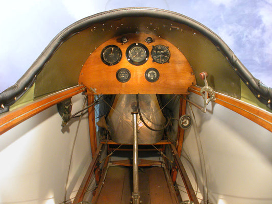 Curtiss Jenny Cockpit 2003 0400-1261