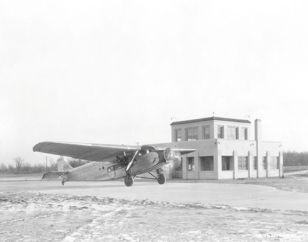 Ford Tri Motor Ford Airport 12 10 1927 0400-1459