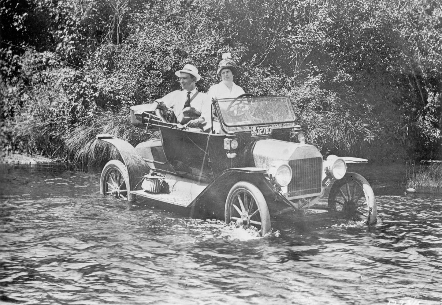 1913 Ford Model T Fishing 1913 0400-1557