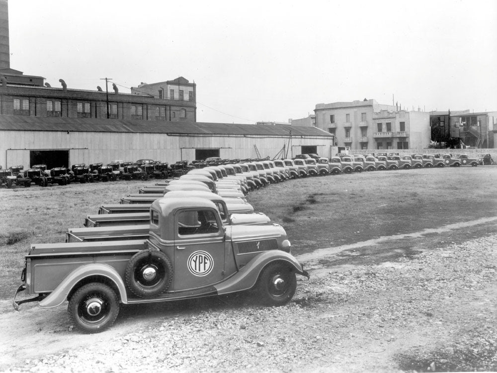 1937 Ford V8 Pickups 10 01 1937 0400-1665