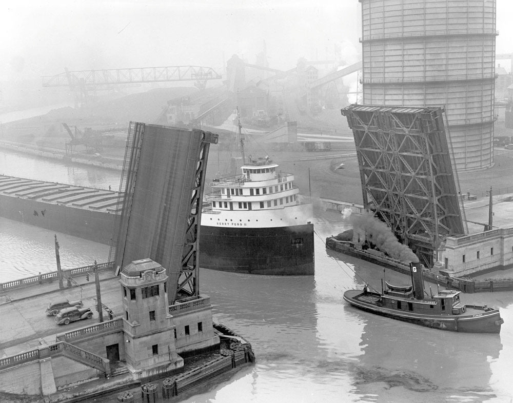 Freighter Henry Ford II ca1949 0400-2147