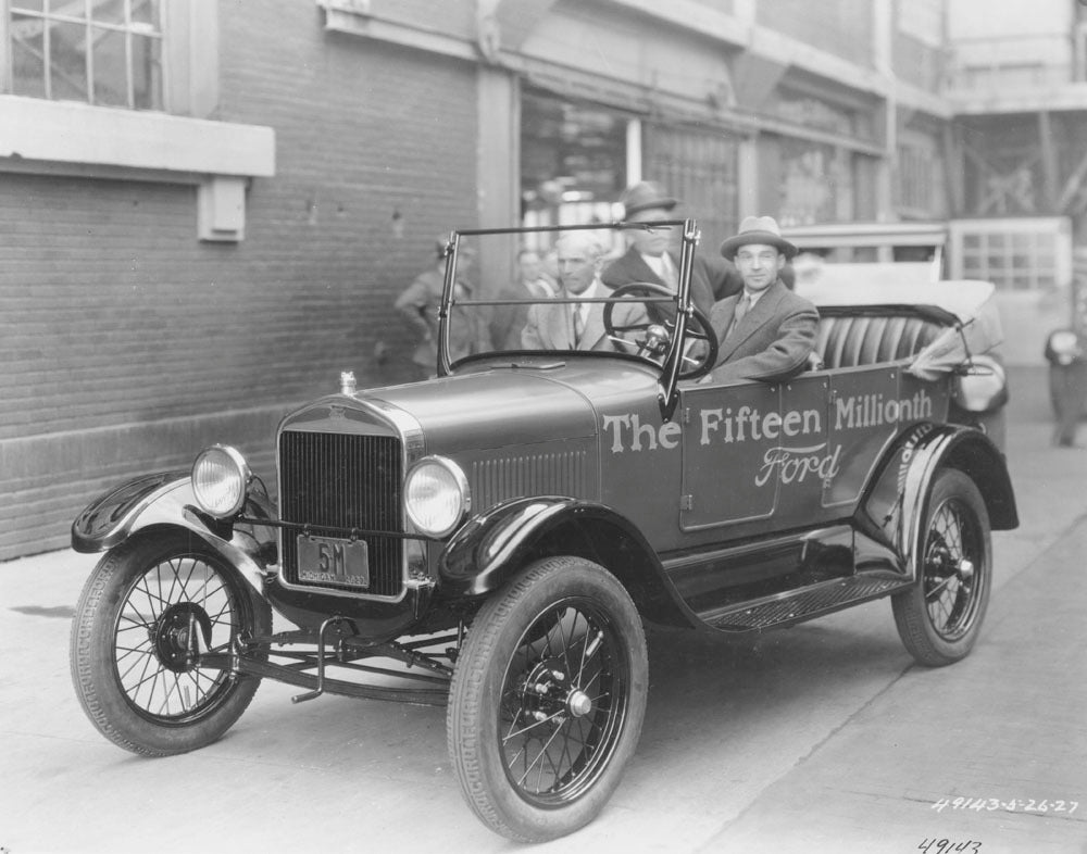 Fifteen Millionth Ford 0400-2613