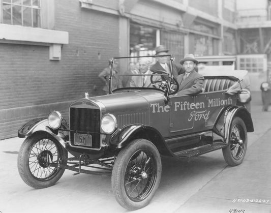 Fifteen Millionth Ford 0400-2613