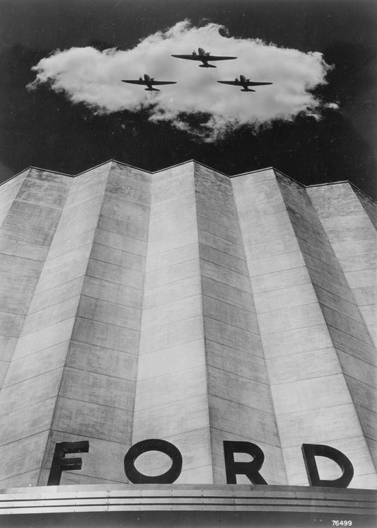 Ford Rotunda Bombers 12 30 1941 0400-2721