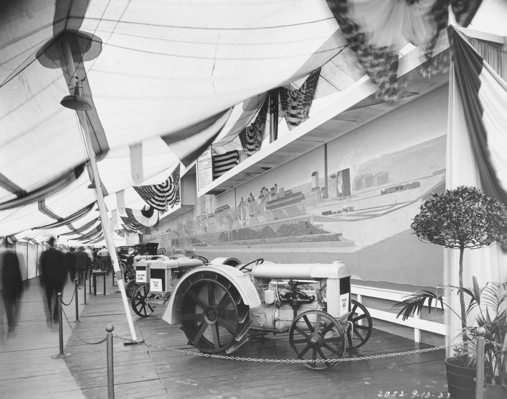 State Fair Tractor Display 09 10 1923 0400-2741