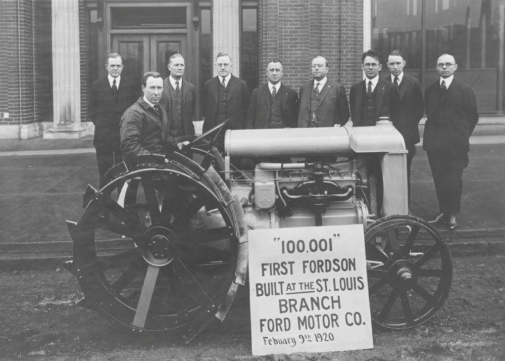 100001st Fordson Tractor St Louis MN 1920 0400-2770