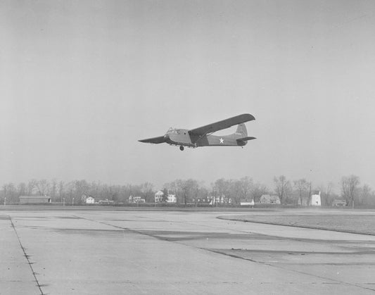 Ford Glider Ford Airport Dearborn MI 02 23 1943 0400-2898