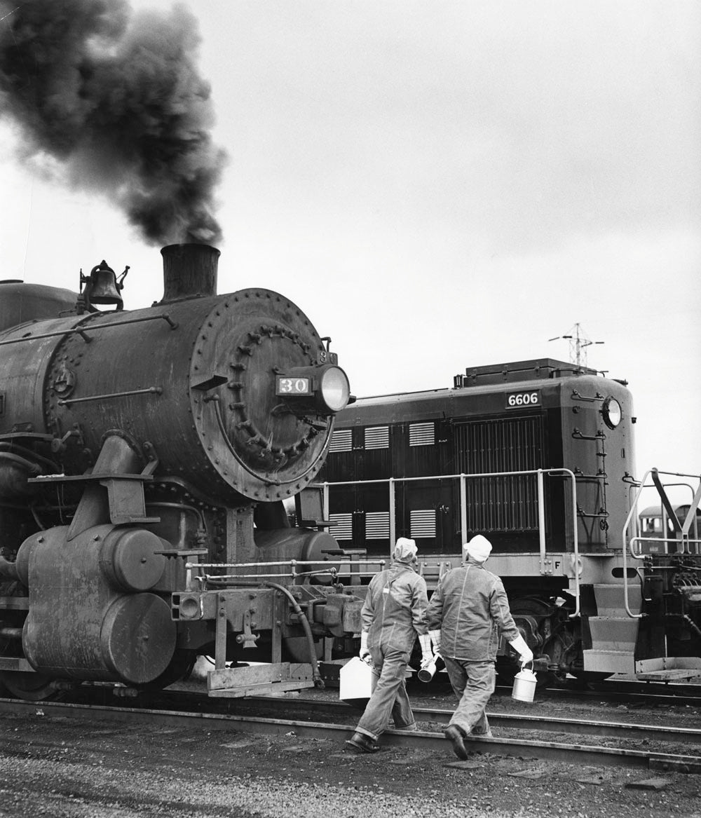 Rouge Plant Locomotive 03 29 1950 0400-3180