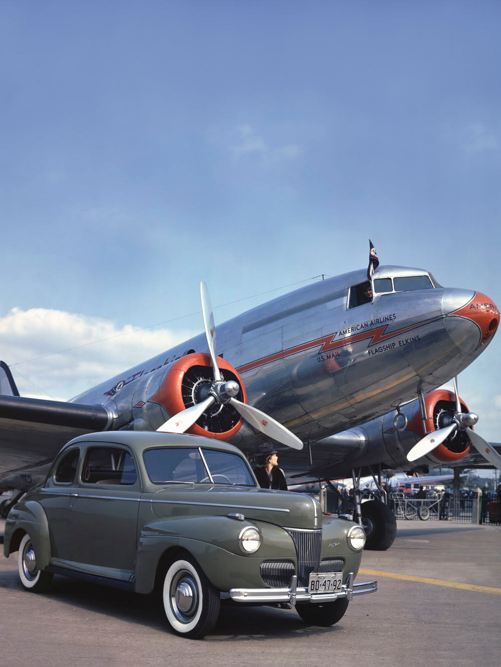 1941 Ford Club Coupe with DC 3 airliner 0400-8256