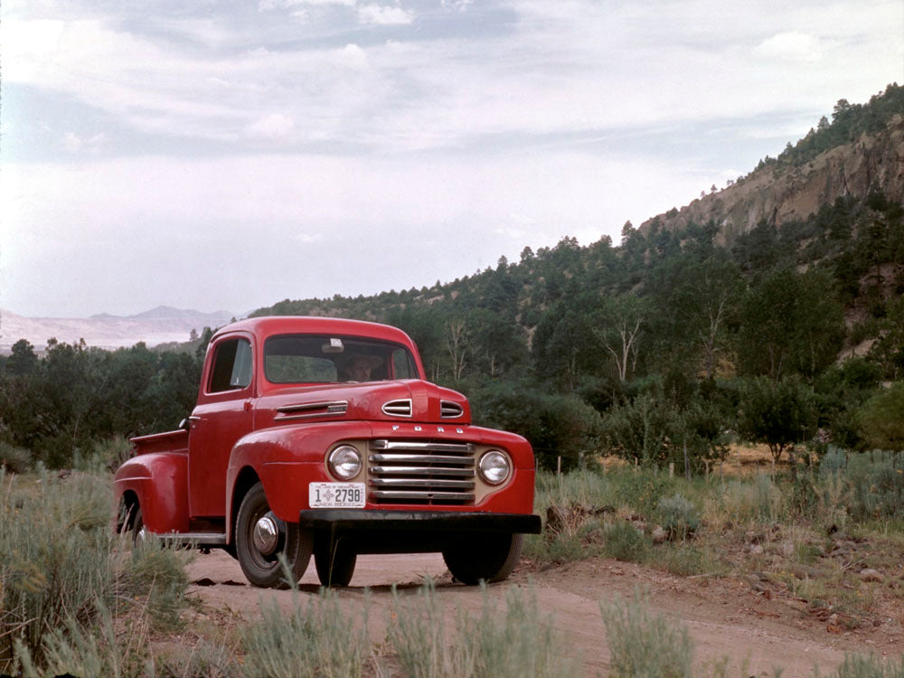 1948 Ford F 1 pickup truck front 0400-8262