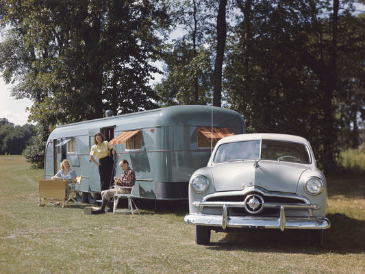 1949 Ford Fordor with Vagabond trailer 0400-8279