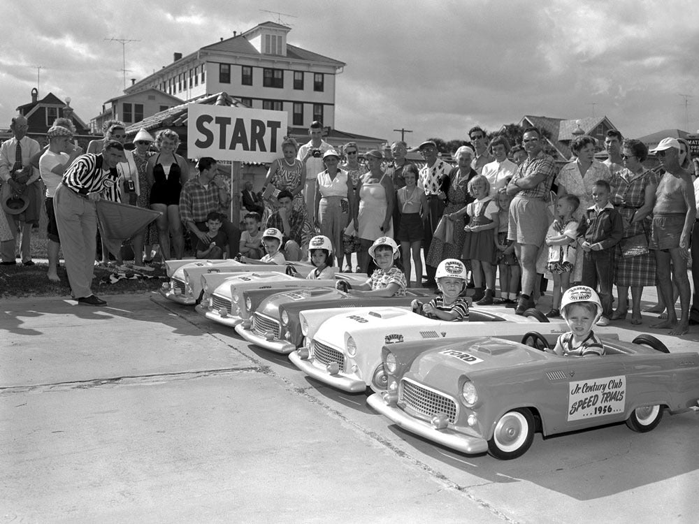 1956 Ford junior Thunderbird promotion at Daytona 0400-8402