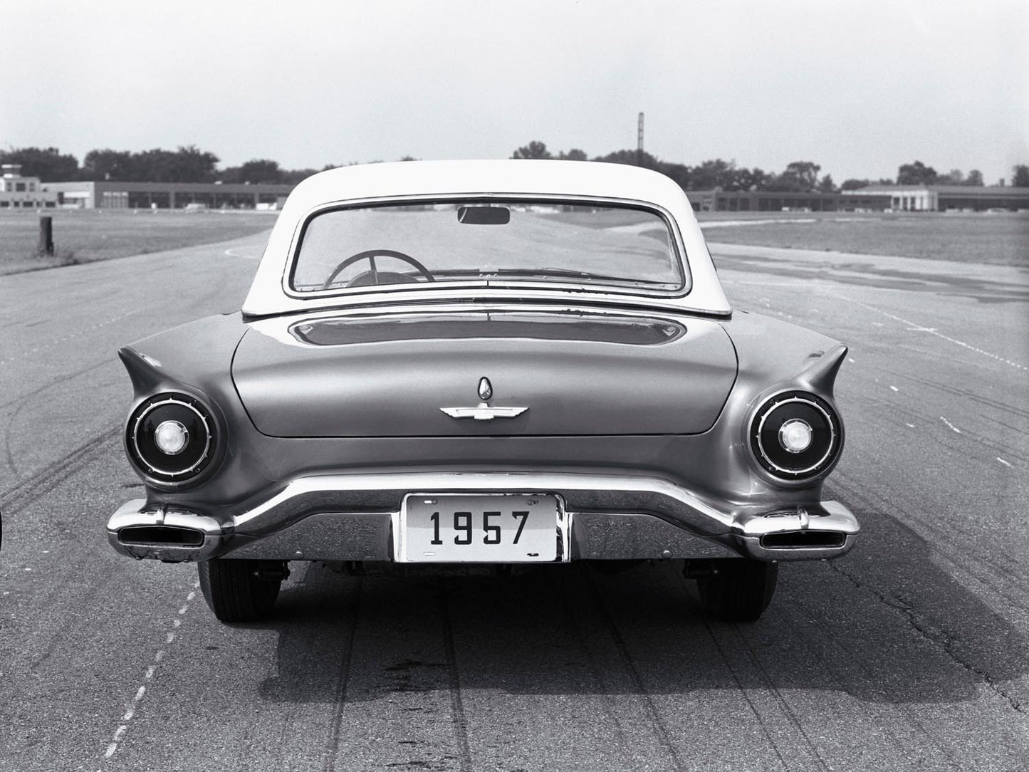 1957 Ford Thunderbird 0400-8436