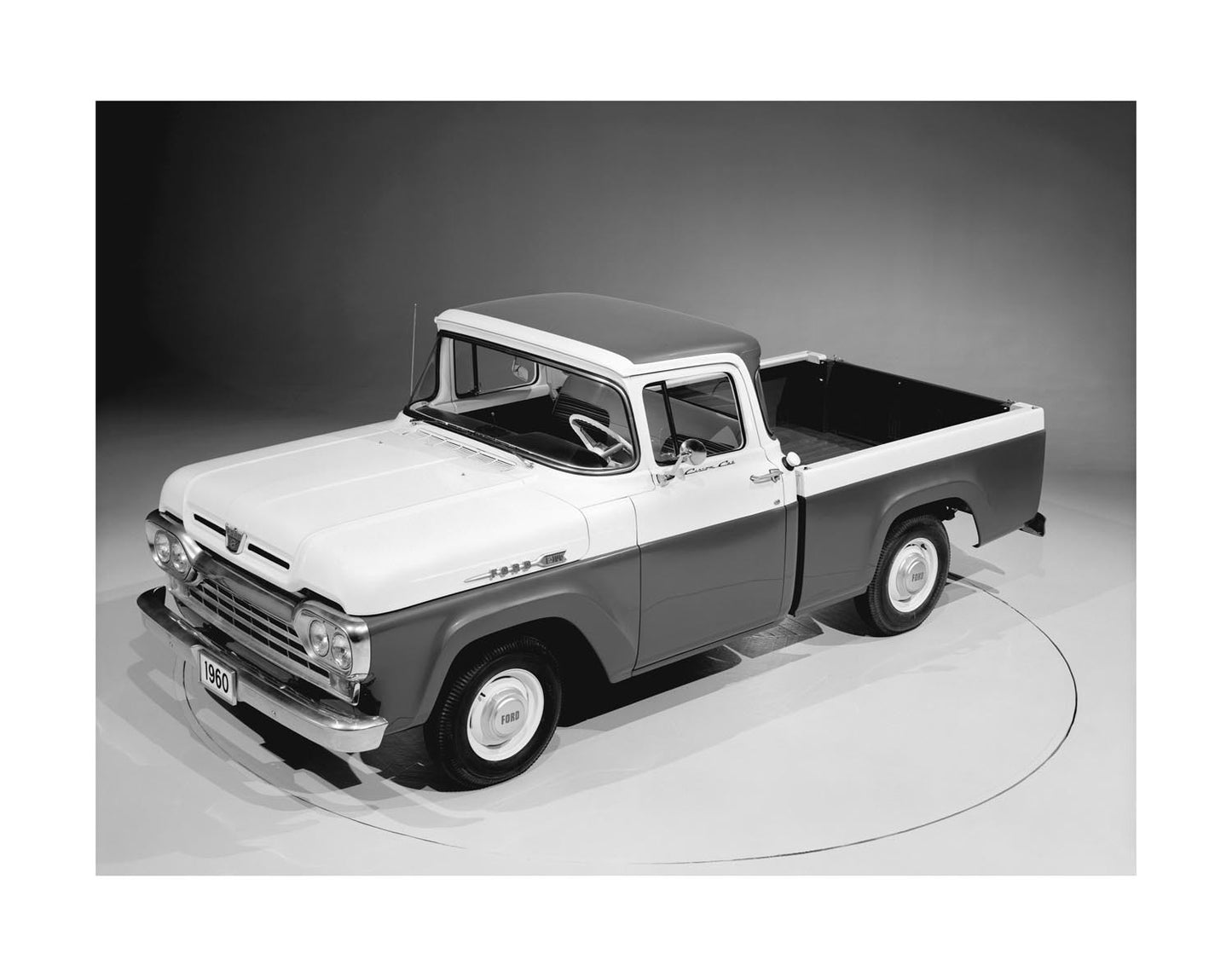 1960 Ford F 100 Custom Cab pickup truck 0400-8495