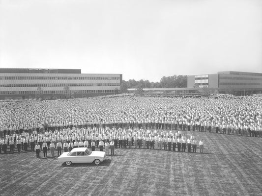 1960 Ford Falcon and 7000 engineers at research a 0400-8498