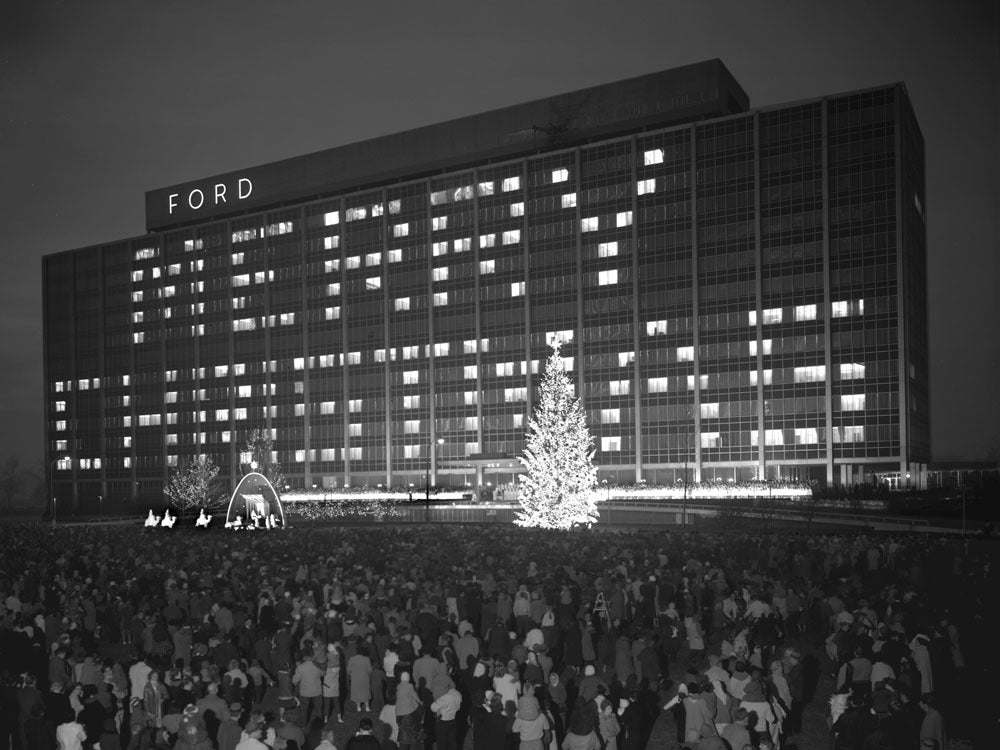 1962 Ford Central Office Building tree lighting an 0400-8537