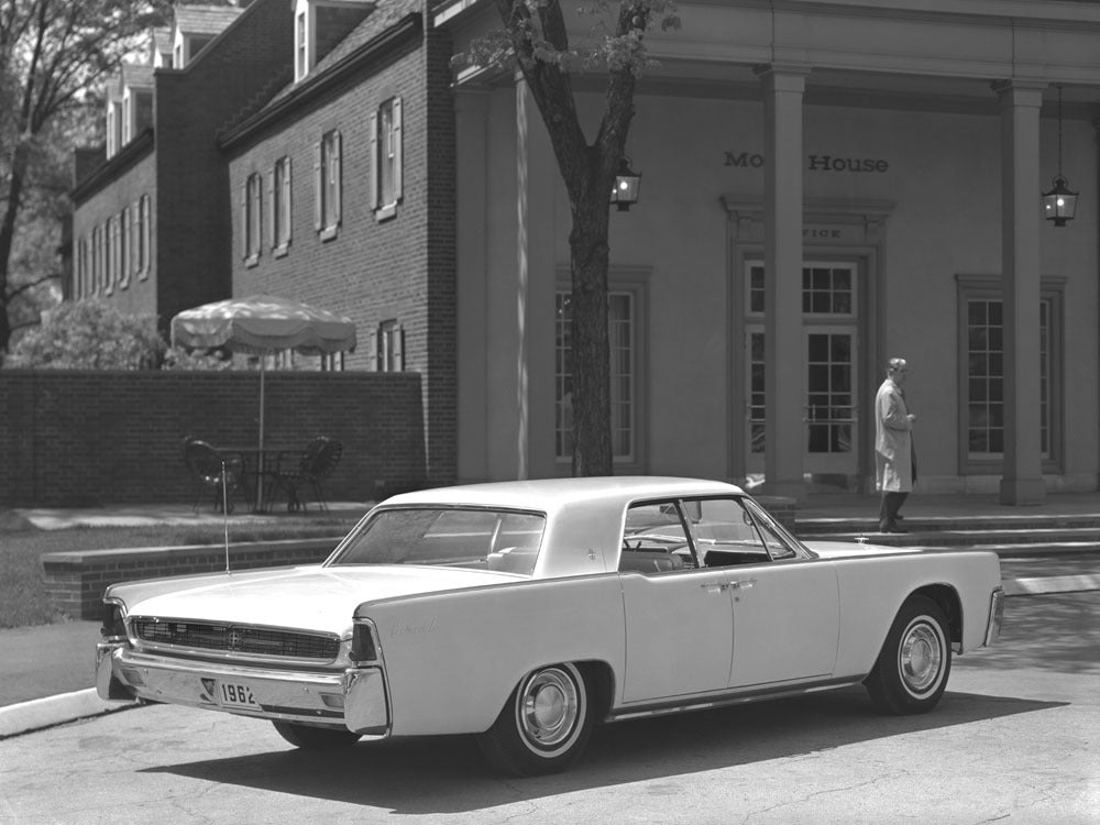 1962 Lincoln Coninental four door sedan 0400-8560