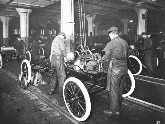 1913 Highland Park Model T engine installation 0400-8696