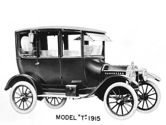 1915 Ford Model T tudor sedan 0400-8722