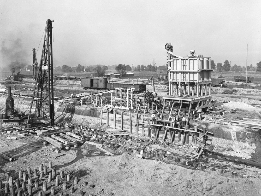 1917 Construction of Rouge Blast Furnace building 0400-8726