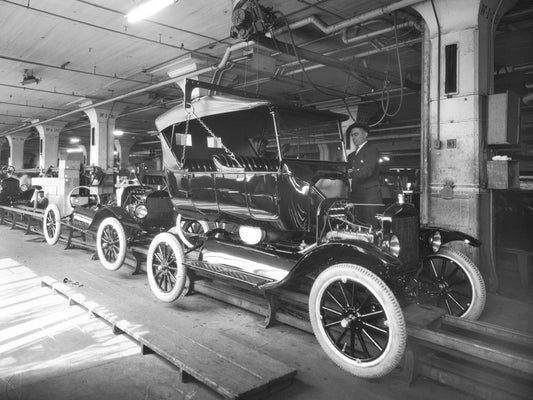 1923 Highland Park Model T assembly line 0400-8751