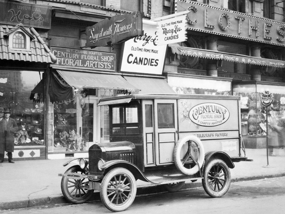 1924 Ford Model T delivery truck 0400-8757