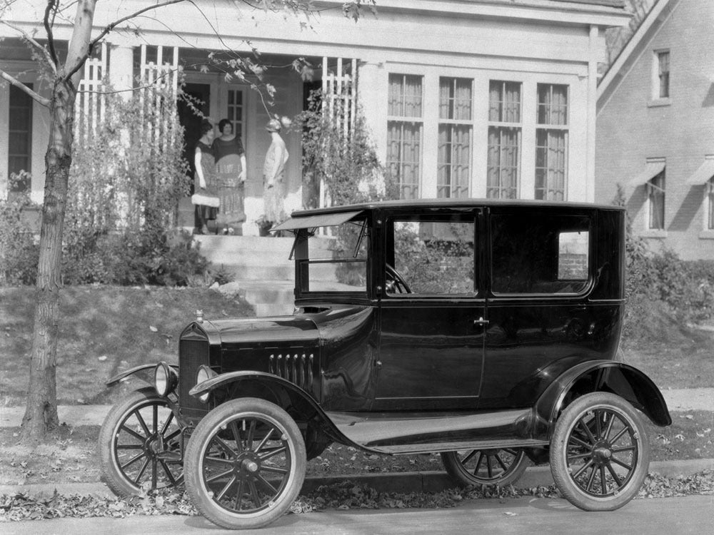 1924 Ford Model T Tudor Sedan 0400-8758