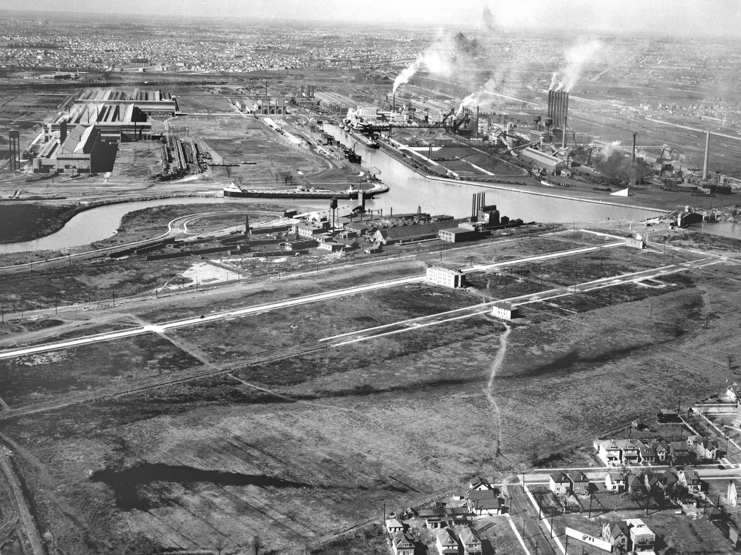 1927 Rouge Plant aerial 0400-8778