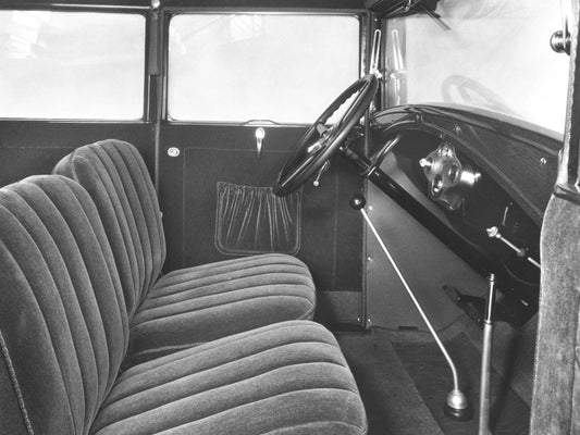 1931 Ford Model A DeLuxe Tudor Sedan interior 0400-8816