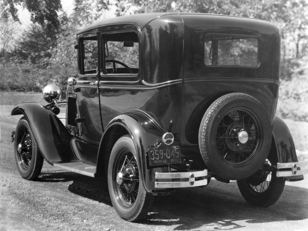 1931 Ford Model A DeLuxe Tudor Sedan 0400-8821