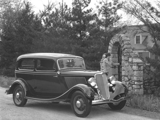 1933 Ford DeLuxe Tudor Sedan 0400-8848