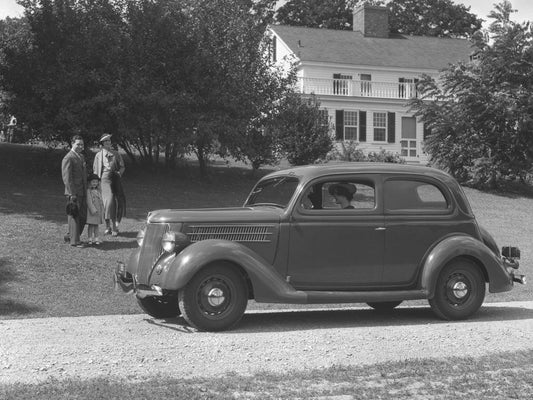 1934 Ford Tudor Sedan V8 0400-8857