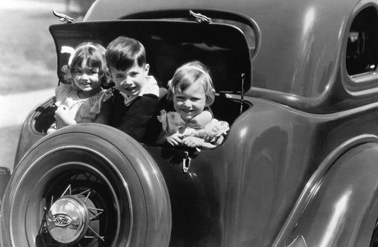 1935 Ford Touring Sedan with child movie stars 0400-8861