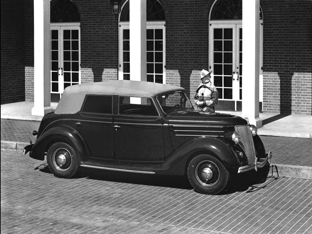 1936 Ford Convertible Sedan V8 with trunk 0400-8870