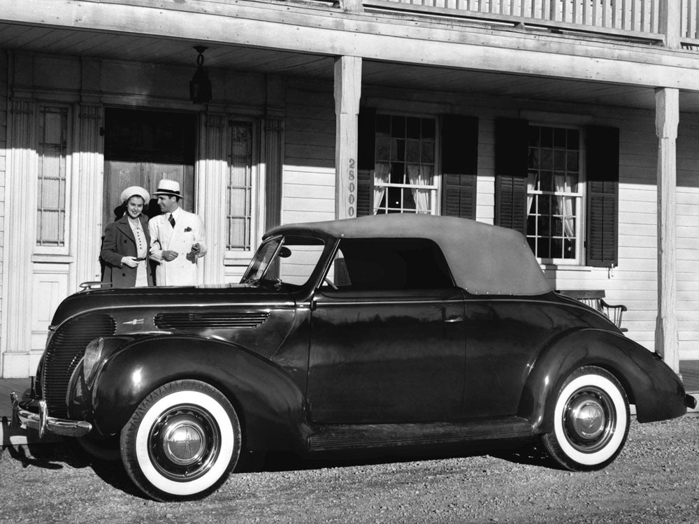 1938 Ford Convertible Club Coupe V8 at Botsford Ta 0400-8886