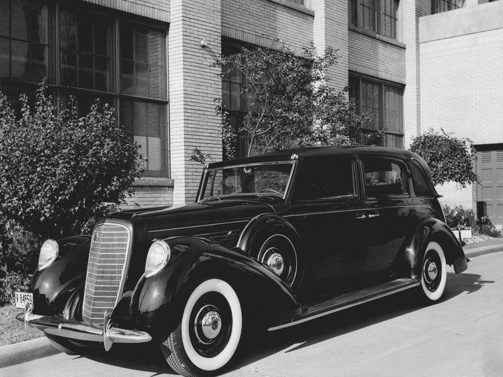 1939 Lincoln Model K V12 body by Brunn 0400-8892