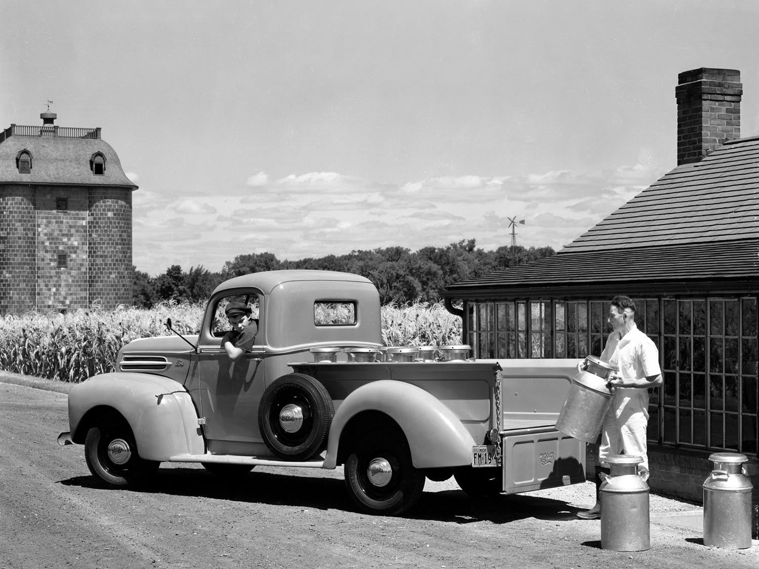 1942 Ford Pickup truck  0400-8943