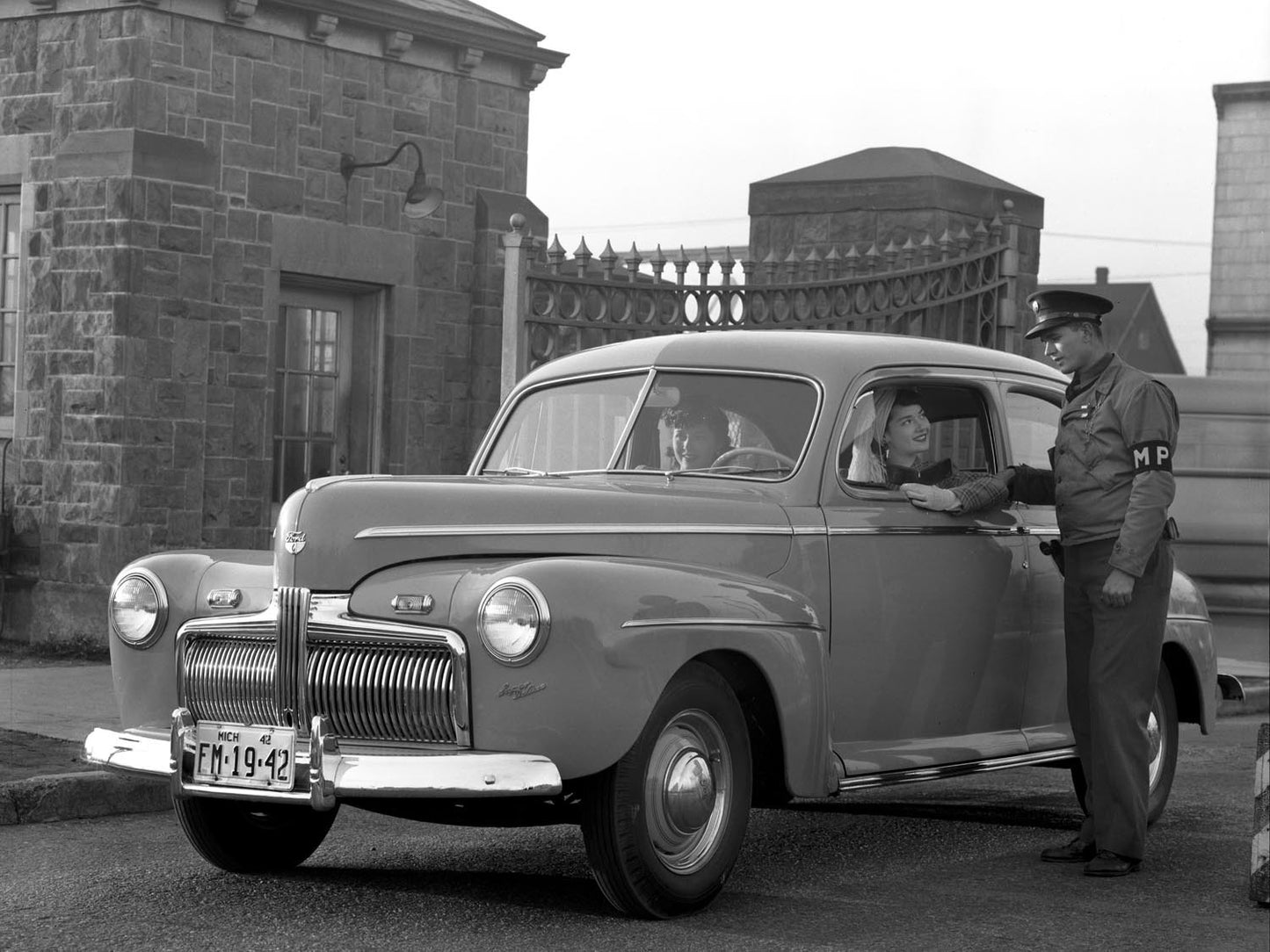 1942 Ford Tudor Sedan at Fort Wayne Detroit Michig  0400-8948