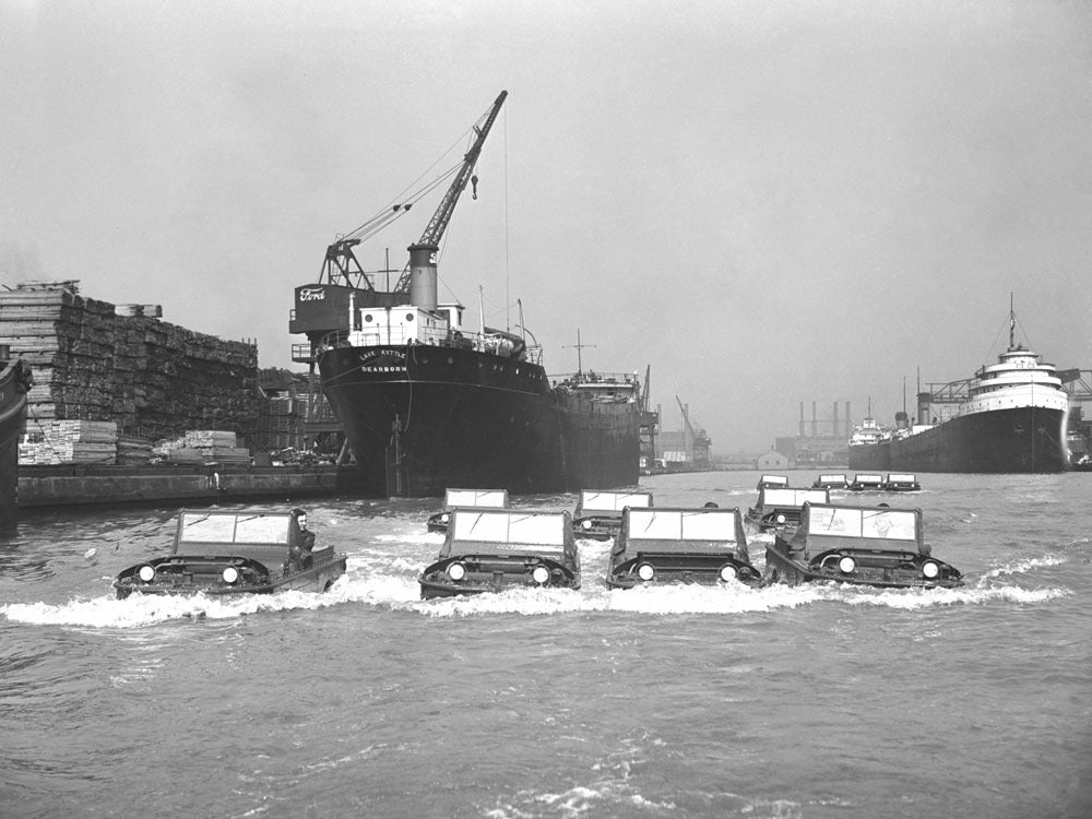 1943 Amphibian Jeeps being tested in Rouge River 0400-8970