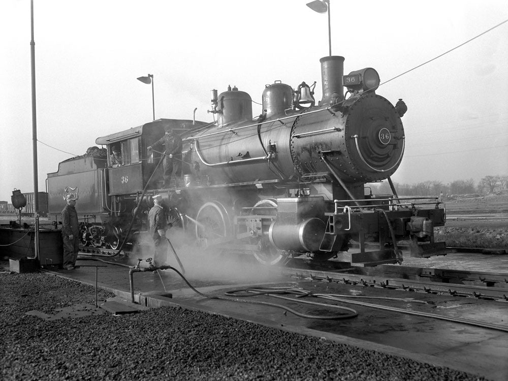 1943 Rouge facility locomotive 0400-8973