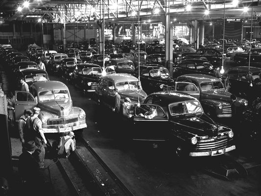 1946 Ford and Mercury final assembly line  0400-9006