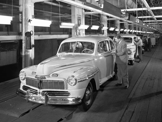 1946 Mercury first post war Mercury on assembly li 0400-9026