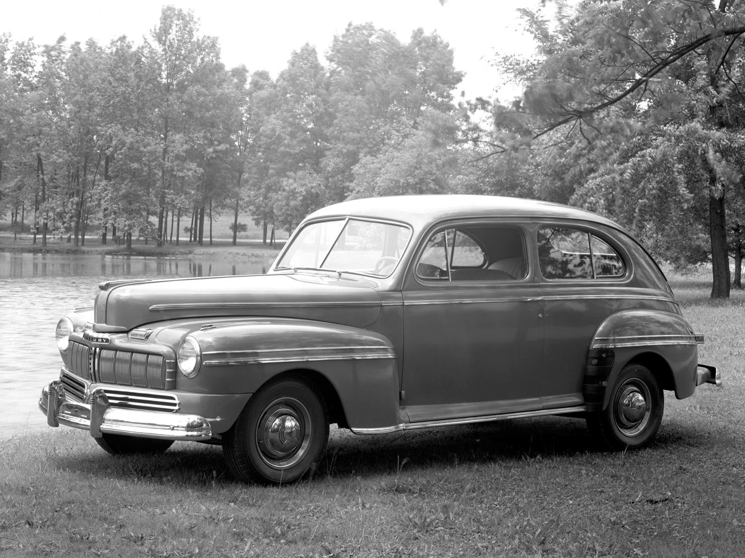 1946 Mercury Tudor Sedan  0400-9029
